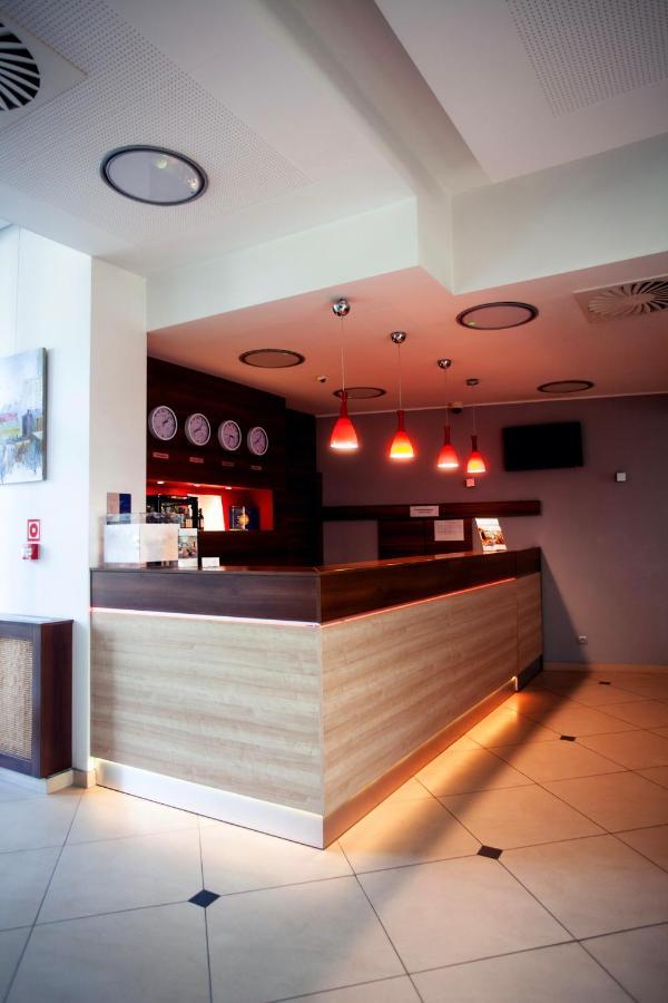 Hotel Poleczki Warsaw Airport Eksteriør bilde